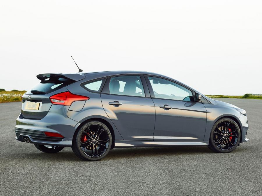  Ford Focus ST 2014 года  (фото 16 из 60)